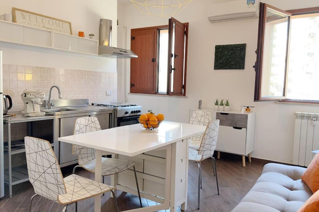 Molo Five Apartment パレルモ エクステリア 写真